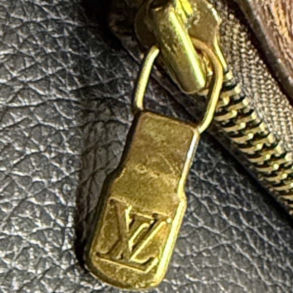 LV Monogram Pochette Crossbody - Picture 16 of 16